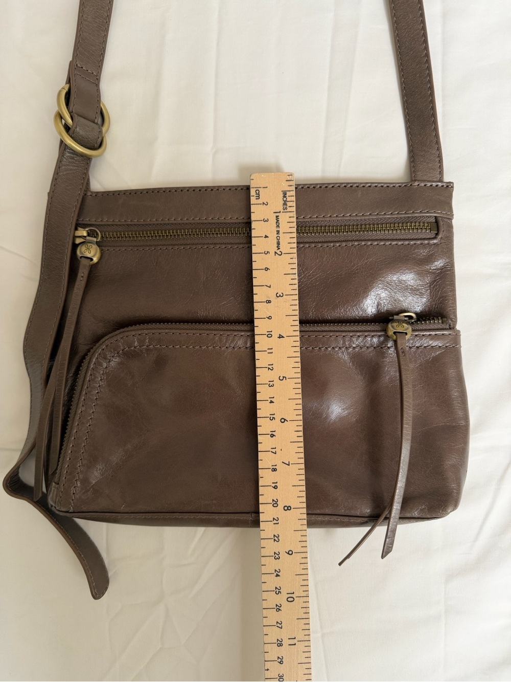 HOBO Chocolate Brown Leather Crossbody Bag - Picture 6 of 8